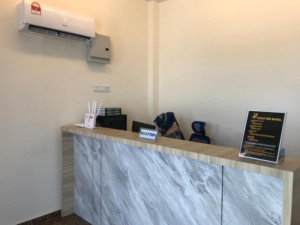 Oyo 90506 Z Stay Inn Hotel Simpang Renggam エクステリア 写真