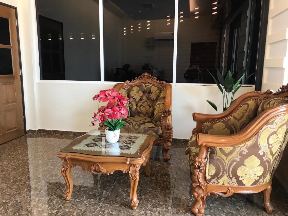 Oyo 90506 Z Stay Inn Hotel Simpang Renggam エクステリア 写真