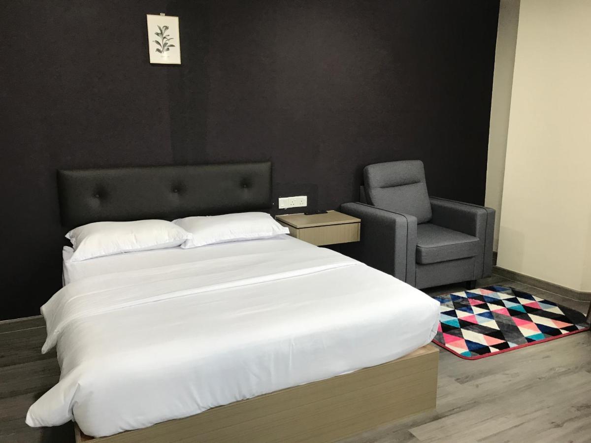 Oyo 90506 Z Stay Inn Hotel Simpang Renggam エクステリア 写真