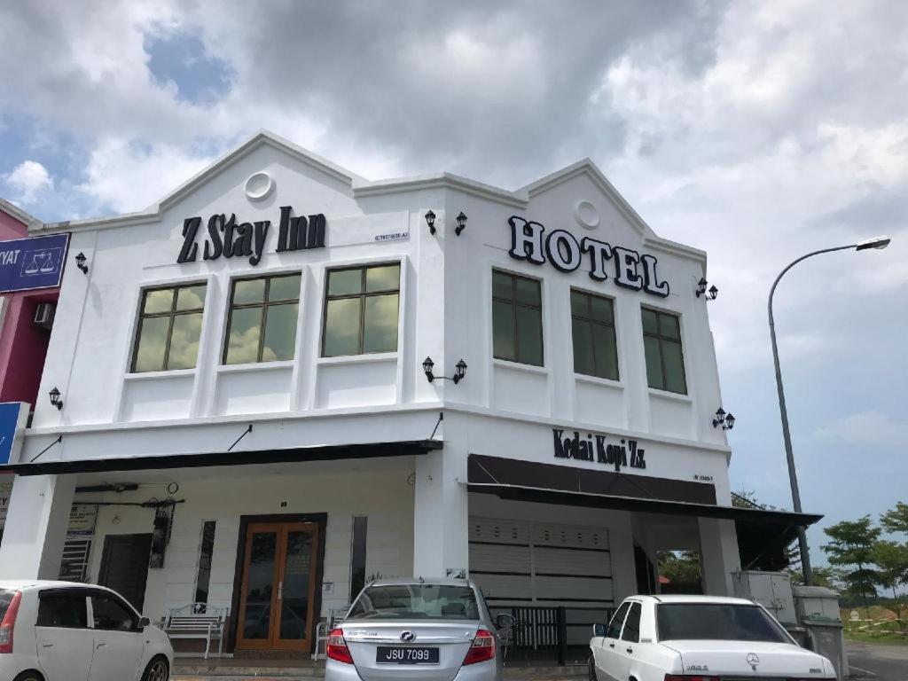 Oyo 90506 Z Stay Inn Hotel Simpang Renggam エクステリア 写真